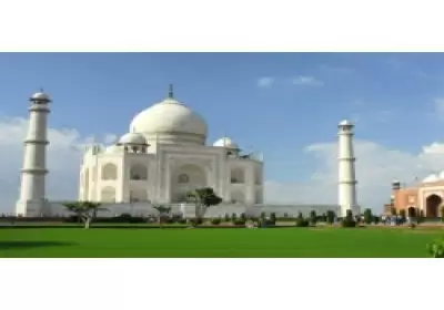 Delhi to Agra One Day Tour by Volvo | Same Day Tour Package by Bus 