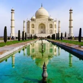 Why families prefer bus tours for delhi to agra travel?
