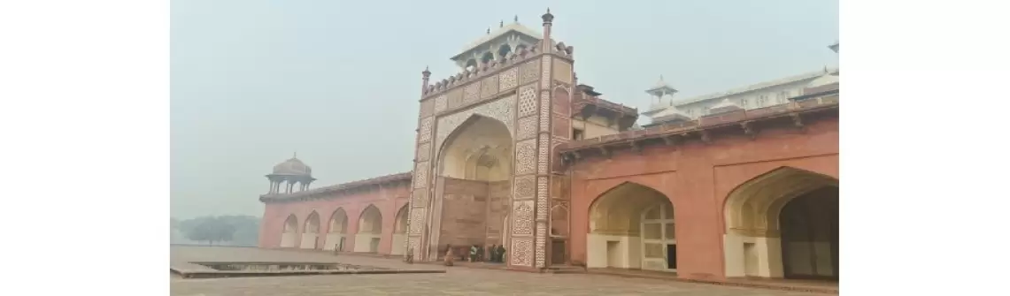 Why Should You Visit Sikandra Fort in Agra?